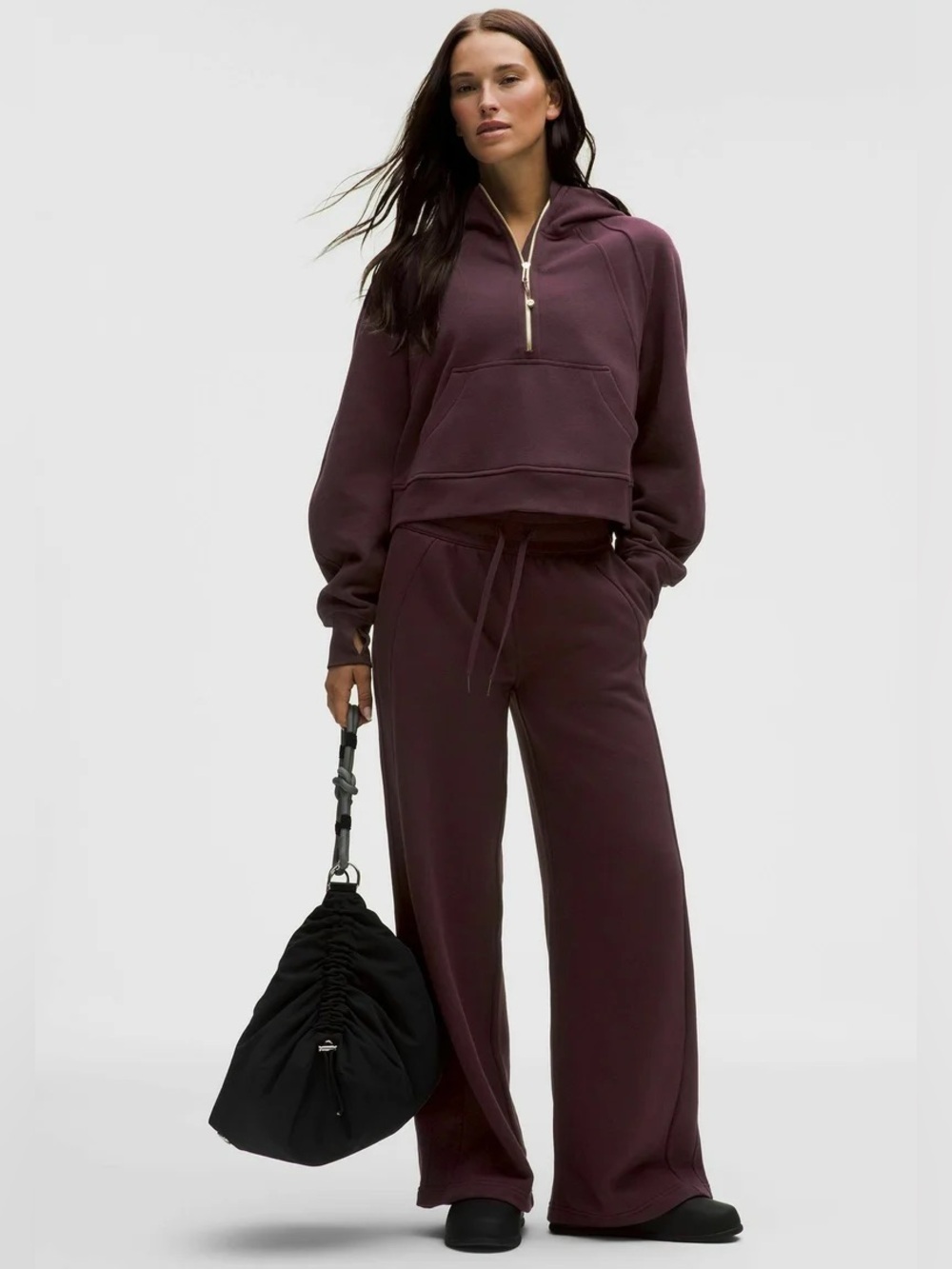 LULULEMON Scuba Set in Black Plum / Gold